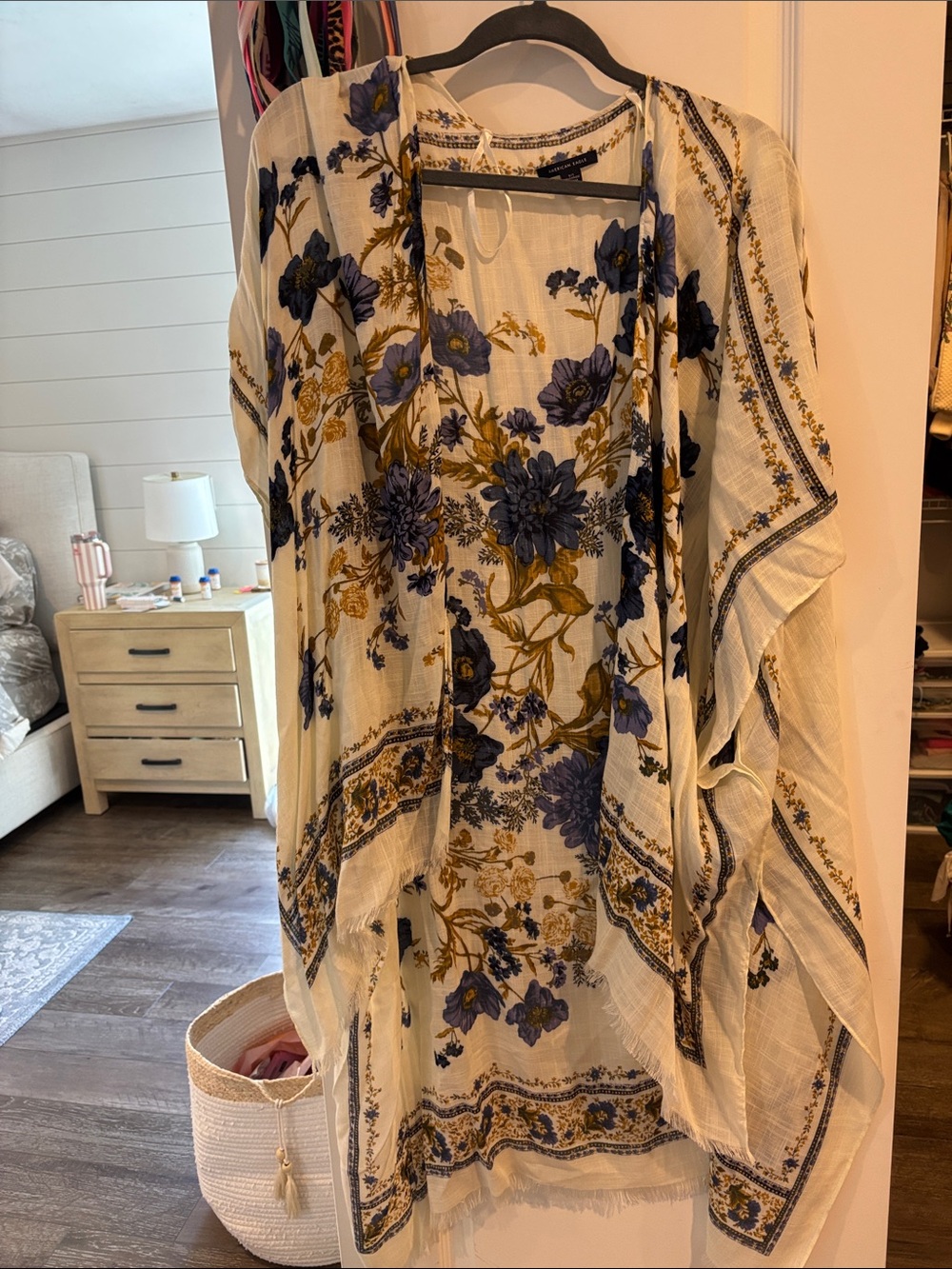 American Eagle Outfitters Floral Sheer Kimono in Cream, Blue and Gold
